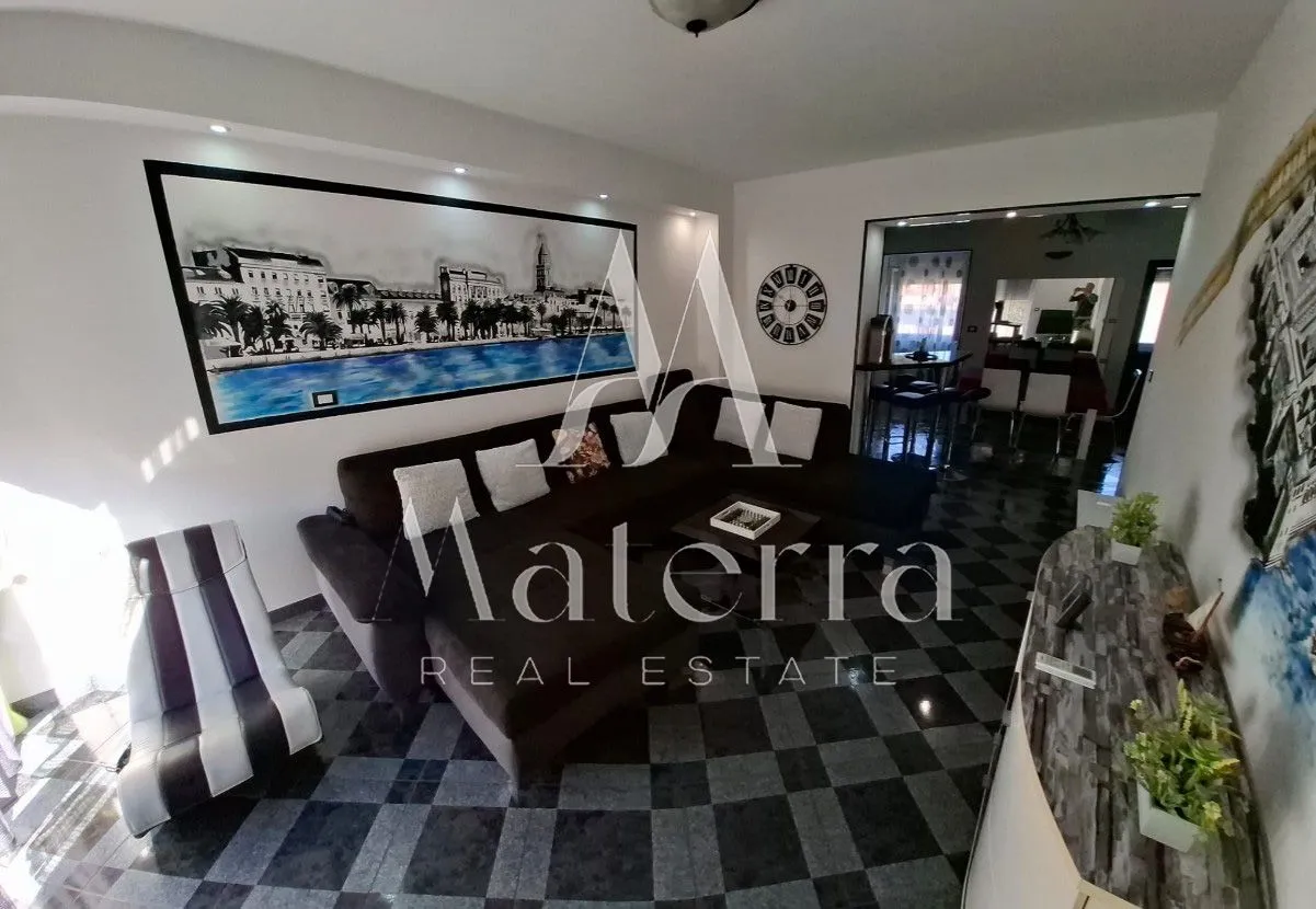 split/centar, penthouse sa krovnom terasom, dugoročno - slika 5