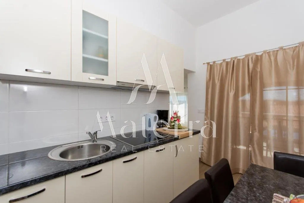 okrug gornji - apartmanska kuća - slika 7