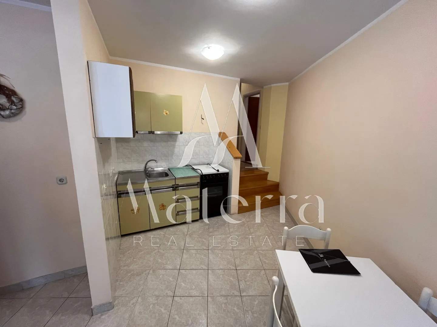vodice - centar- 2-sobni stan, 150 m od mora - slika 4
