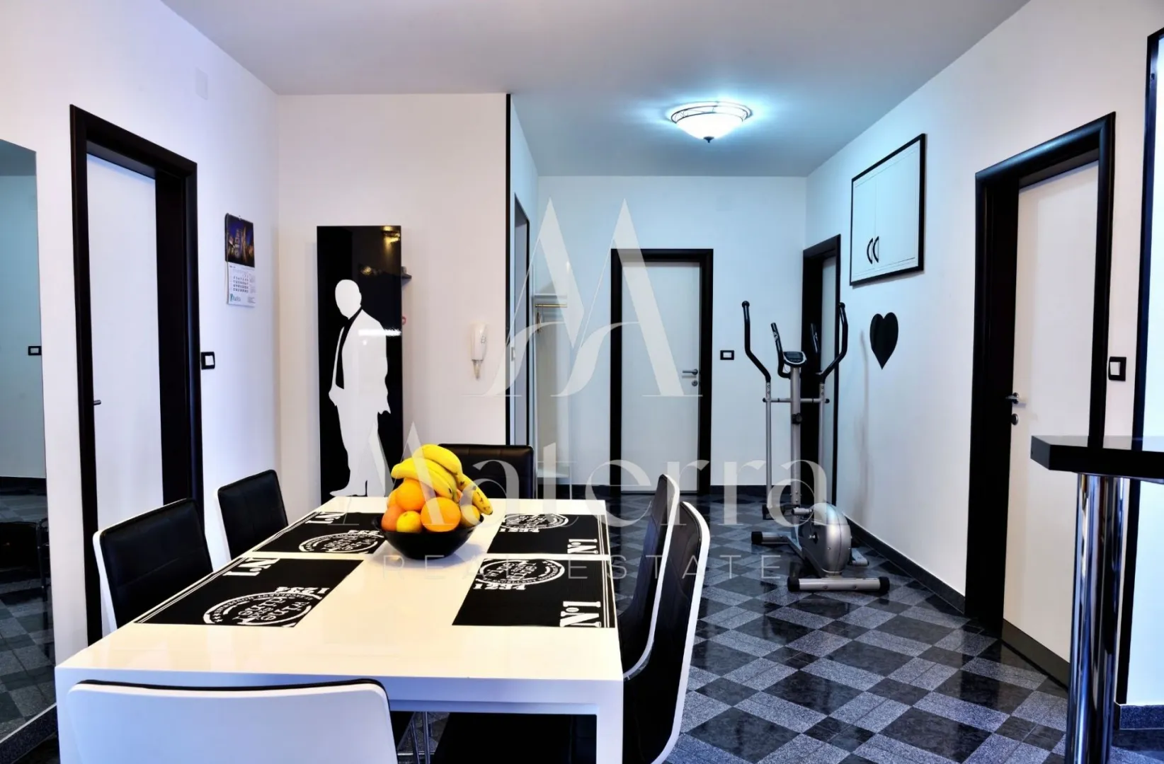 split/centar, penthouse sa krovnom terasom, dugoročno - slika 2