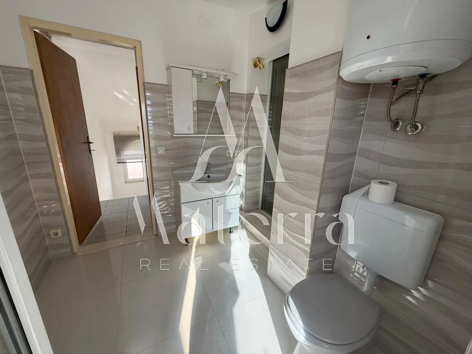 vodice - dvosoban stan p = 88.95 m2 - slika 19
