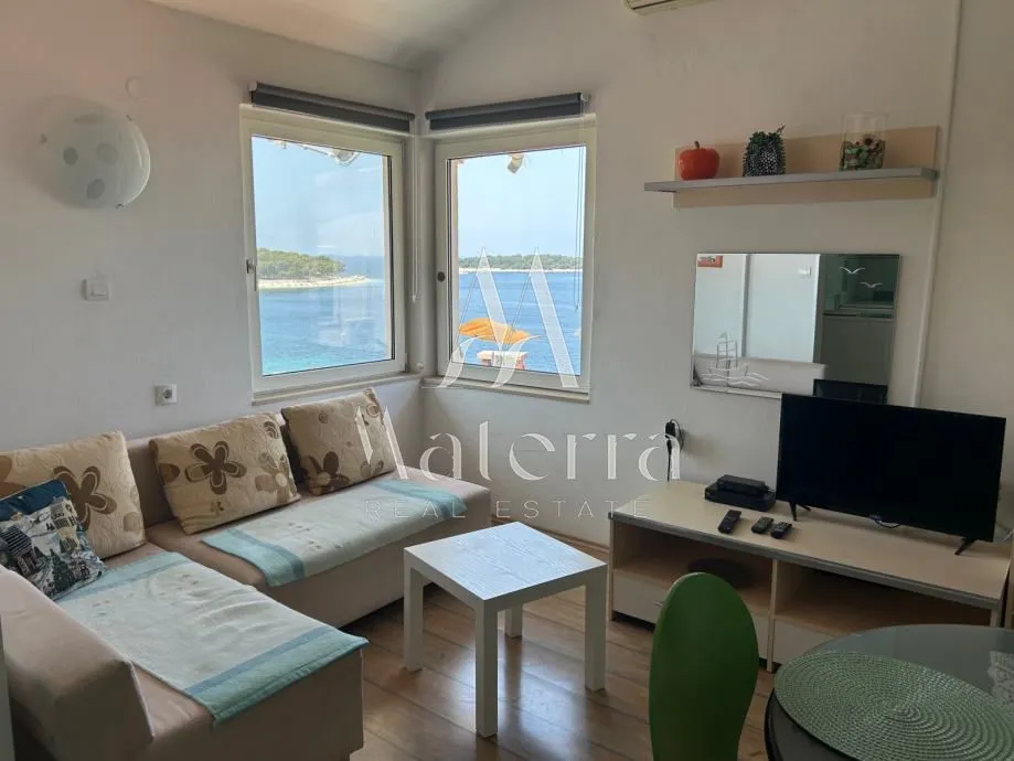 primošten- četverosoban stan sa vrhunskim pogledom p=108,35m² - slika 5