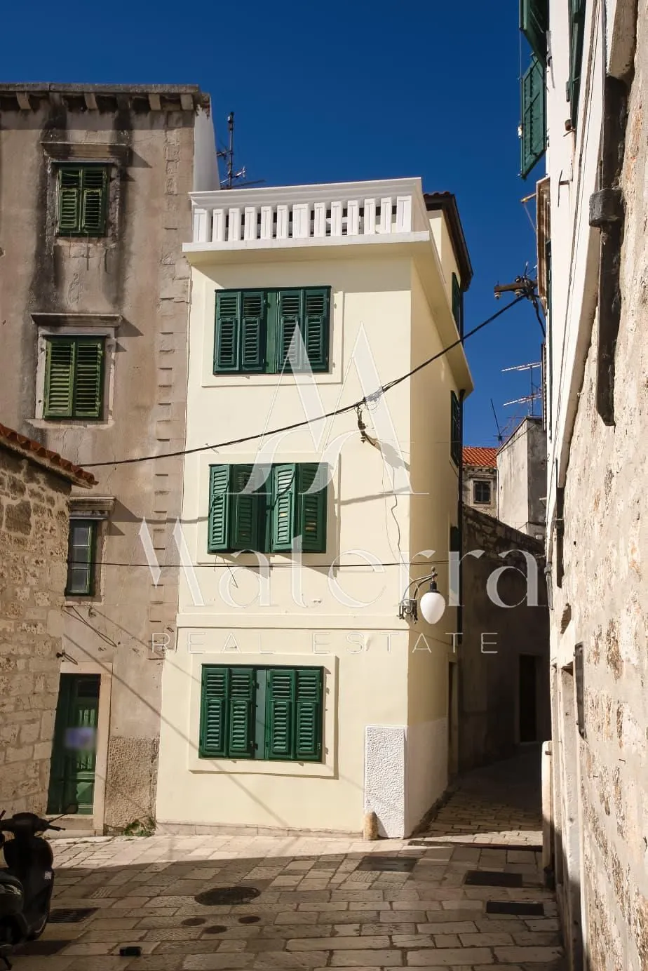 šibenik - renovirana kamena kuća, p = 120 m2 - slika 2