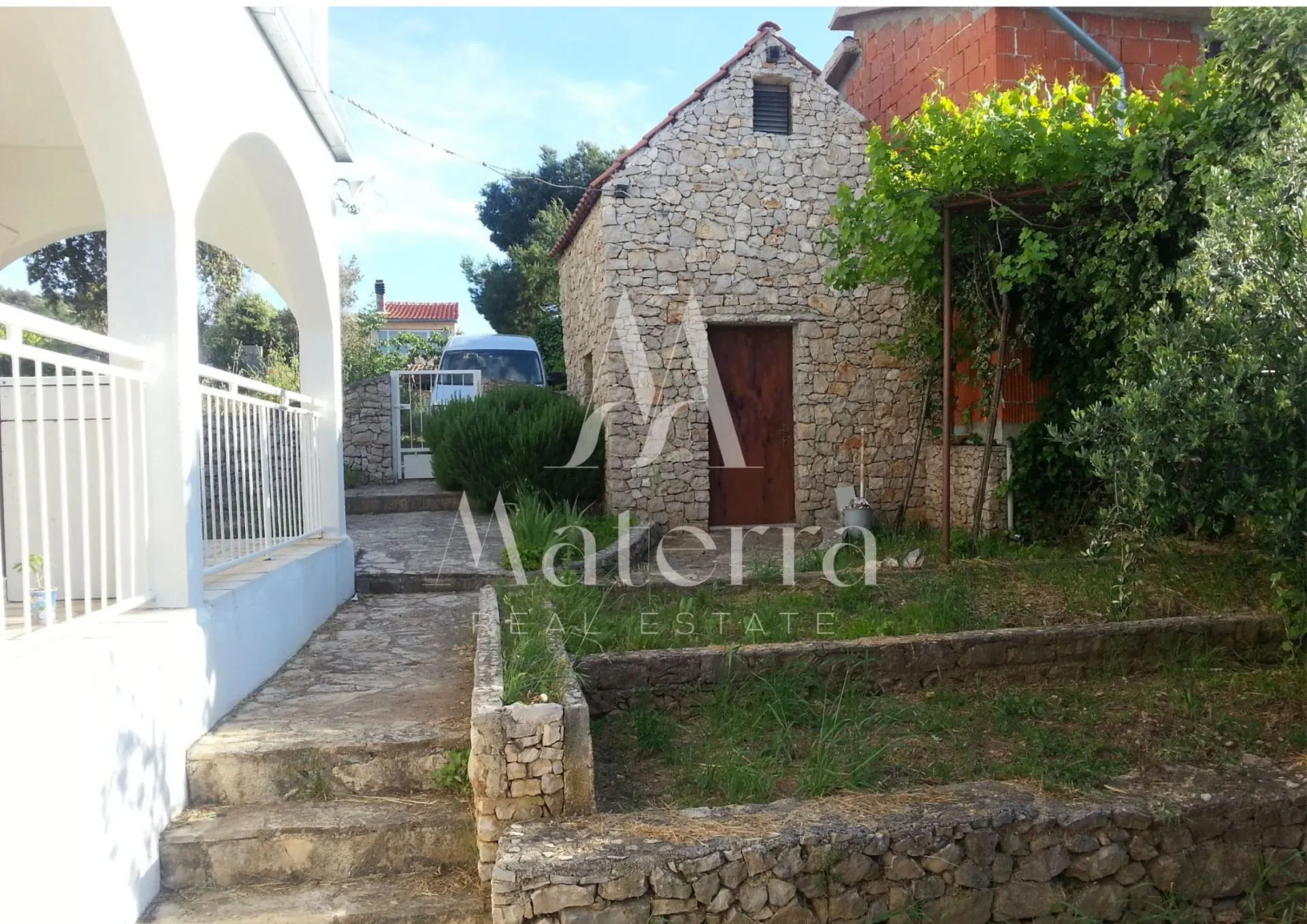 ražanj, samostojeća kuća, 250m od mora - slika 3