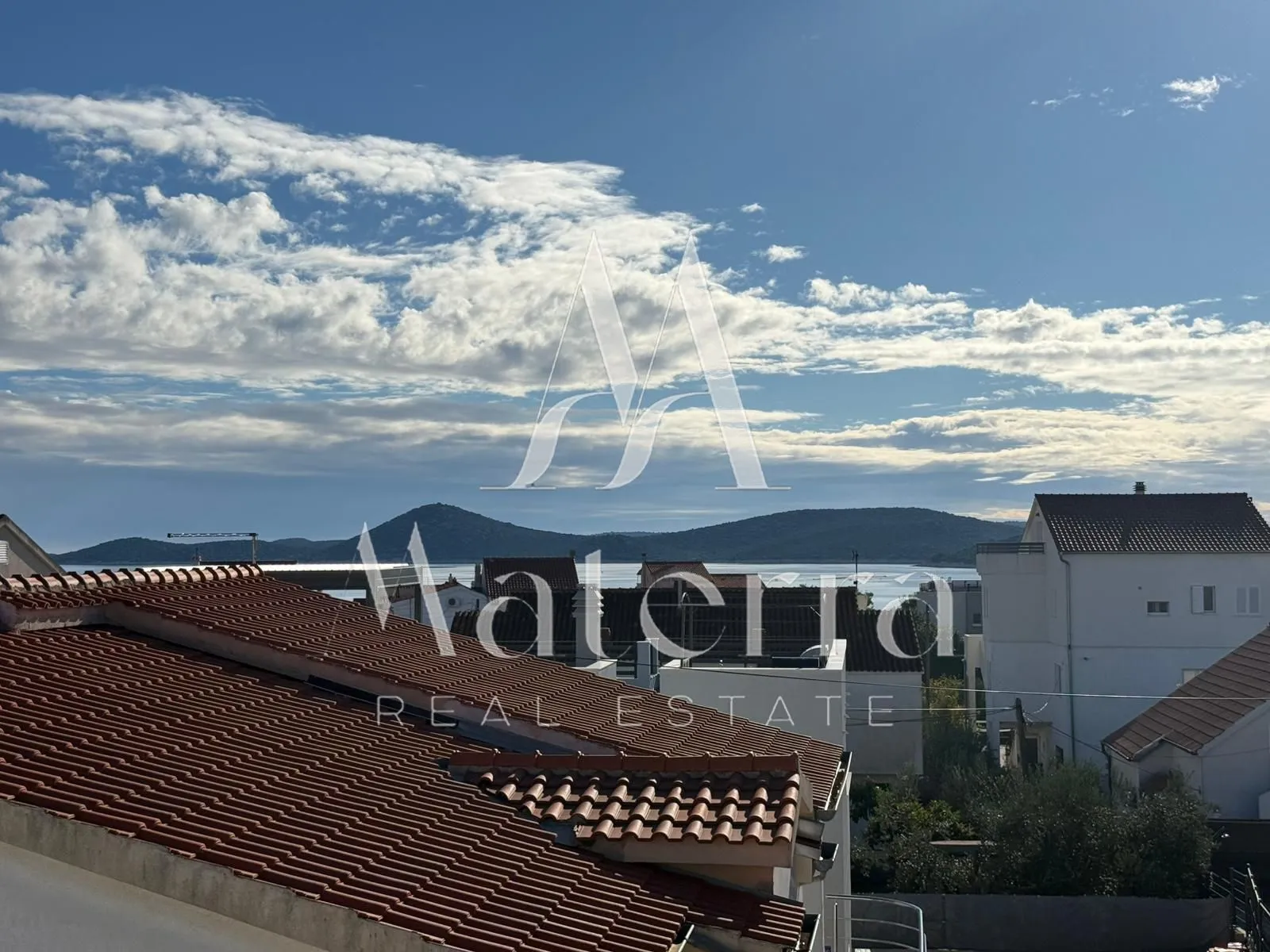 vodice - dvosoban stan p = 88.95 m2 - slika 3