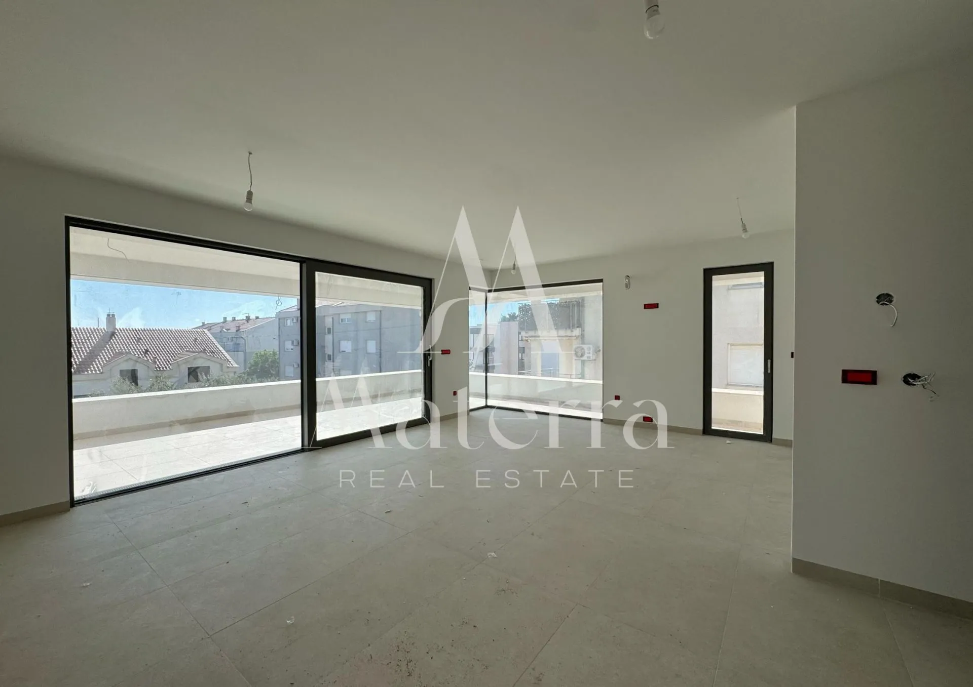 zadar, lux 3-soban stan (s3) na 1. katu, garaža, lift - slika 2