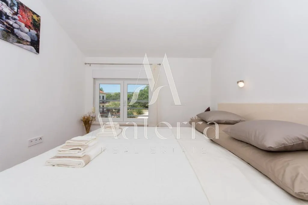 okrug gornji - apartmanska kuća - slika 10