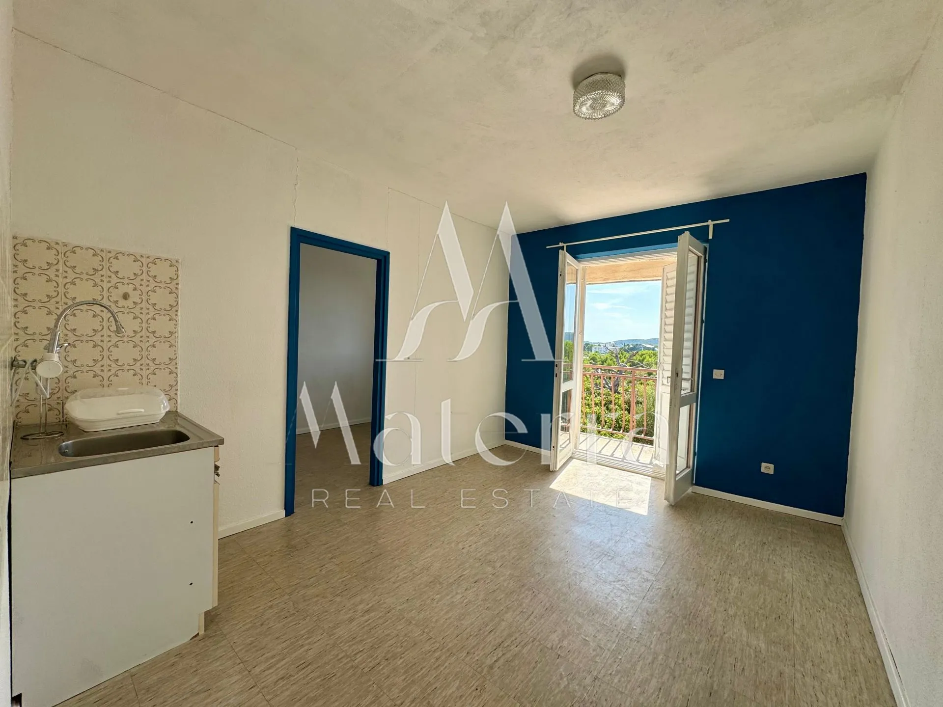 podsolarsko - višestambena kuća p=405 m², parcela=1649 m² - slika 22