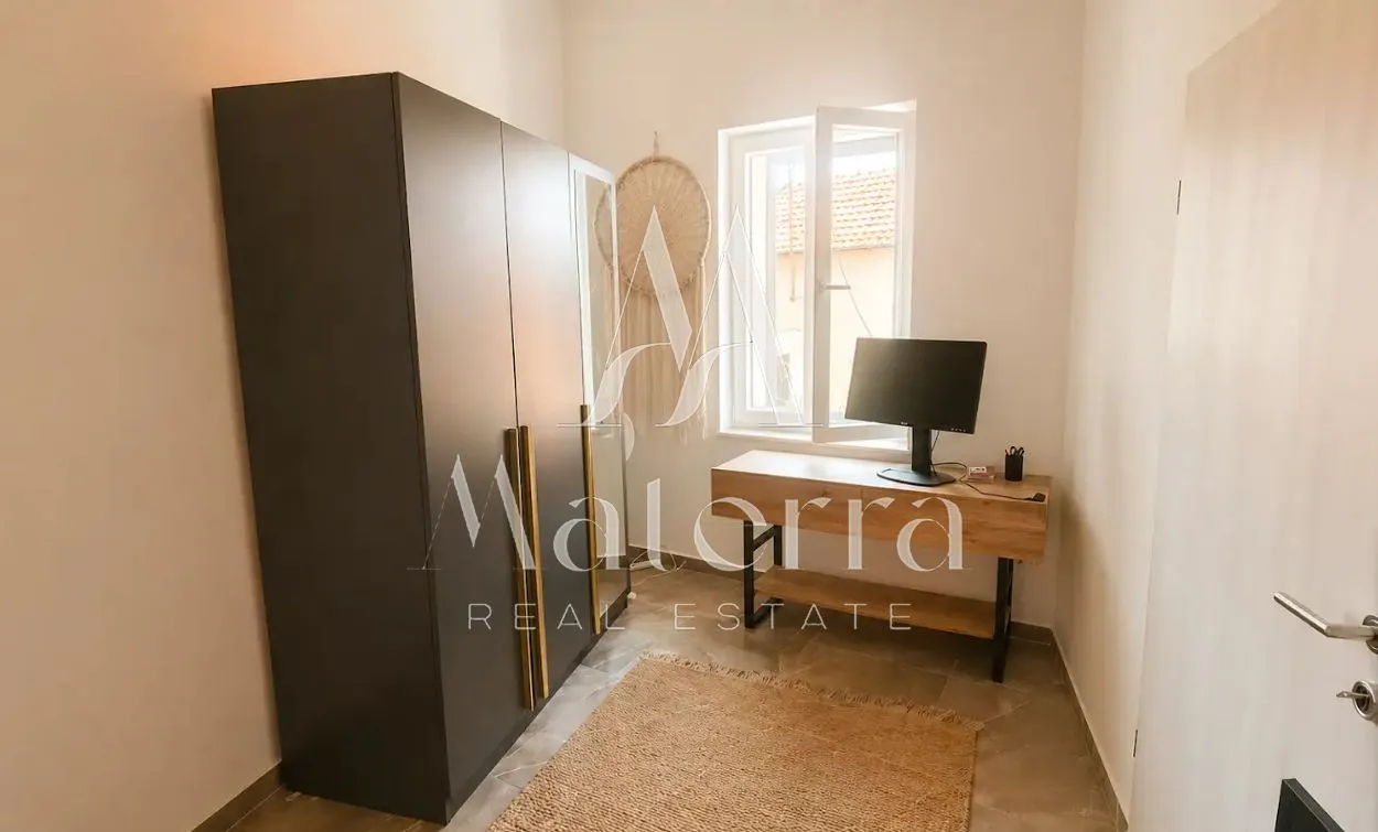 šibenik- renovirana kuća p=62 m² - slika 24