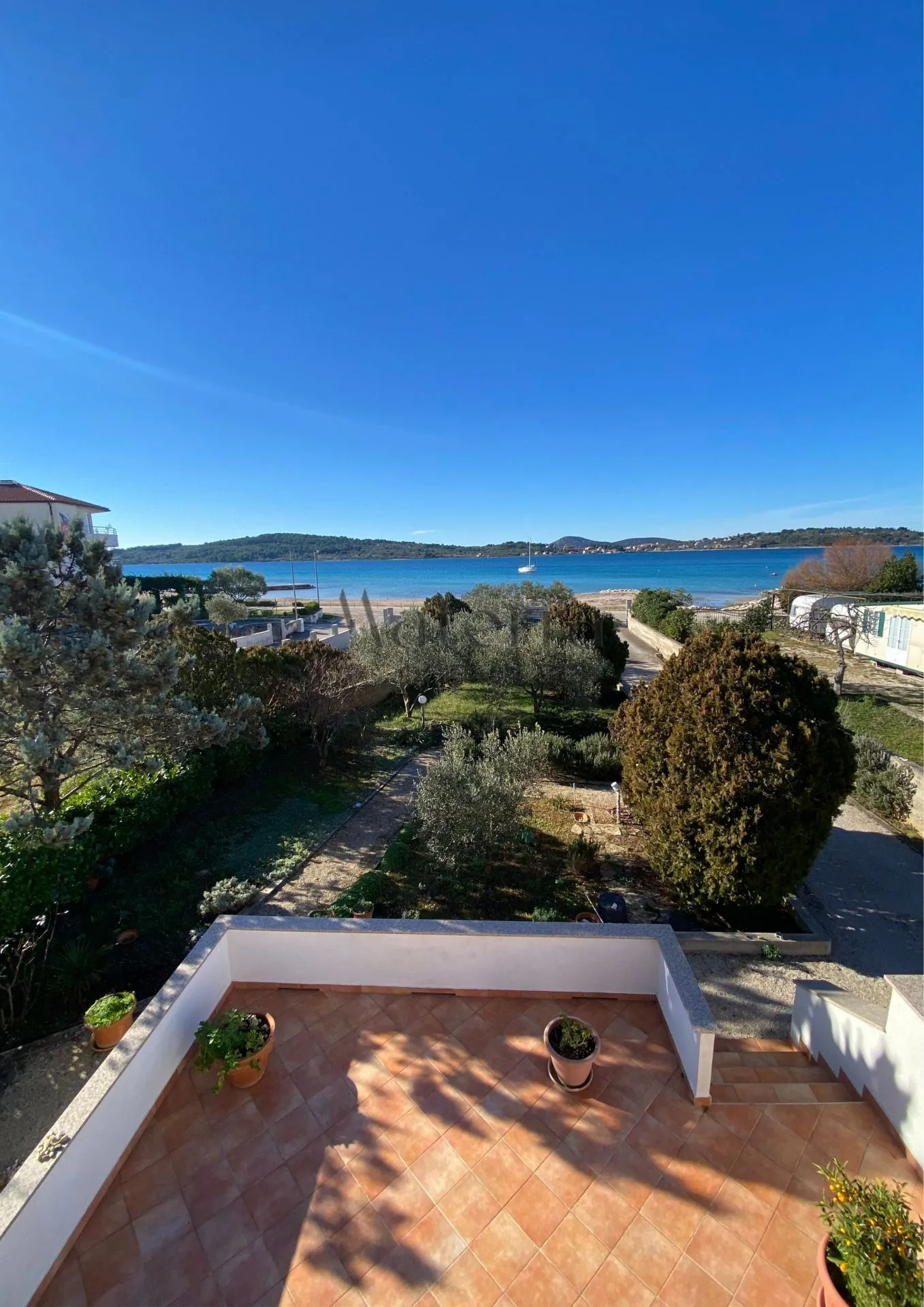 vodice/srima, 1.red do mora, kuća, 1294m2 parcele, iznimna lokacija - slika 2