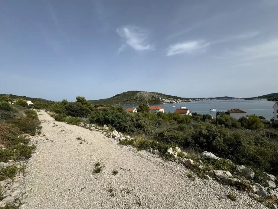 građevinsko zemljište 1115m2 sa pogledom na more, 30m od plaže - slika 3