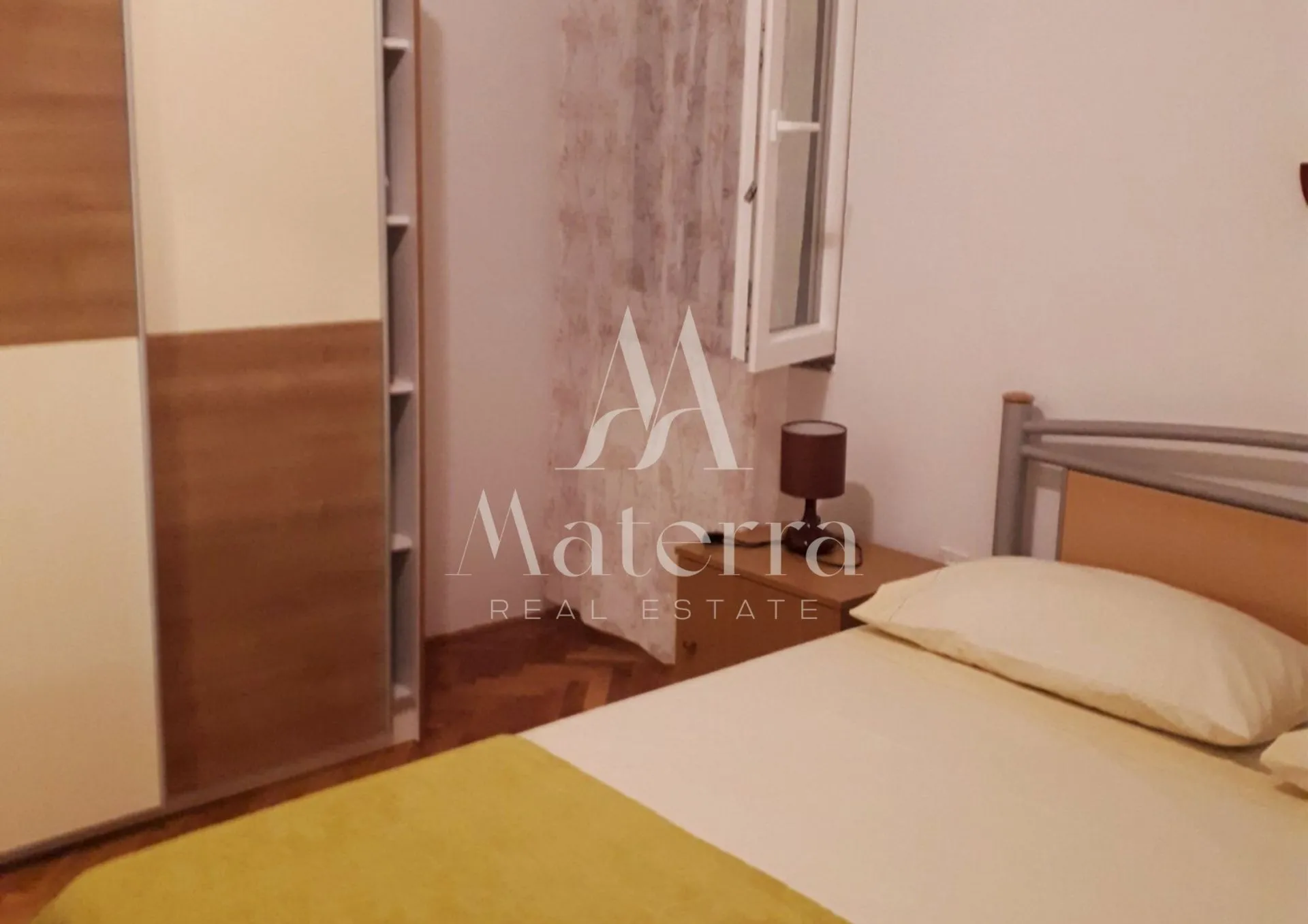 vodice/apartman 250m od plaže - slika 2