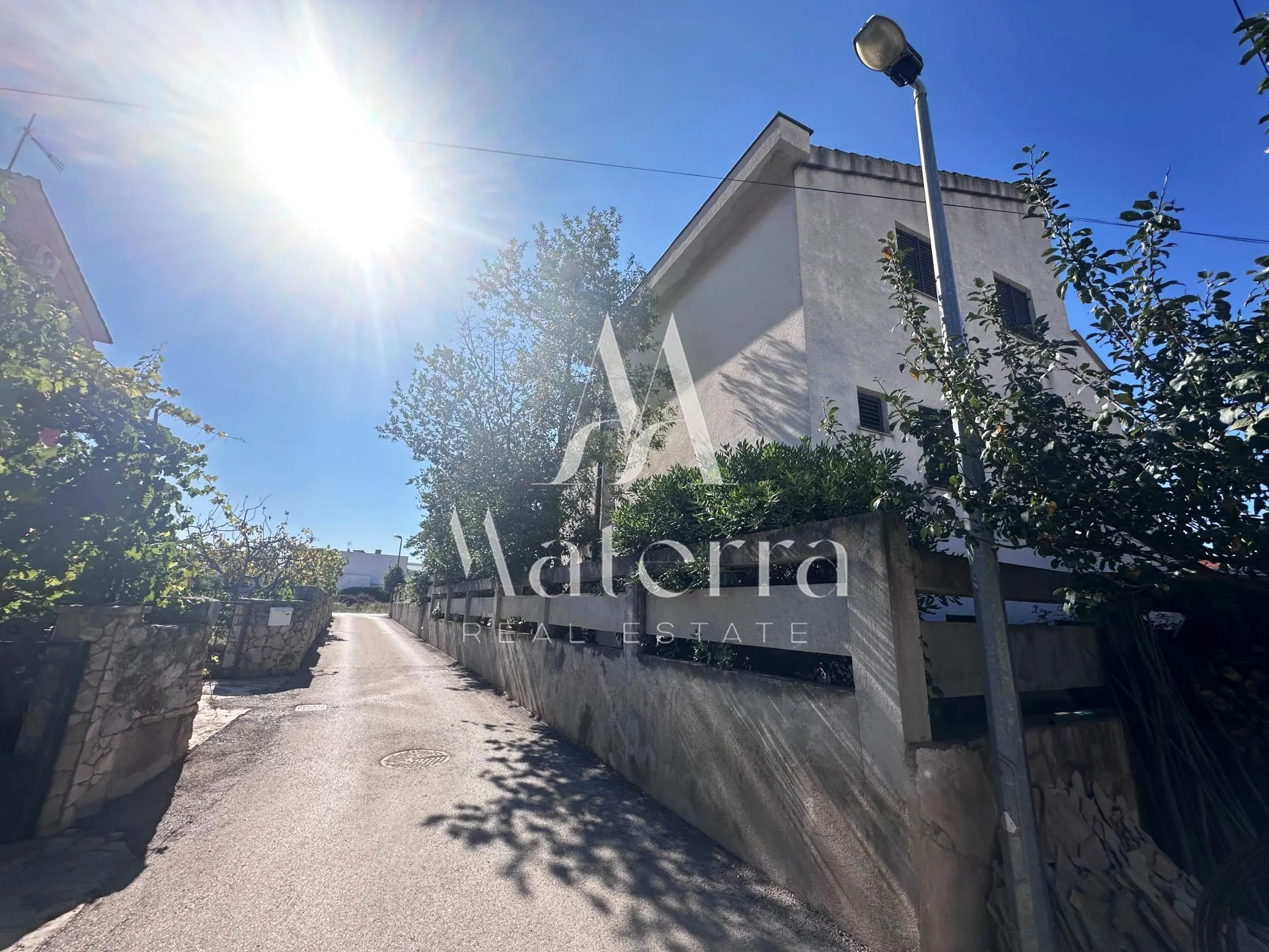 brodarica – kuća 250 m od mora, površina = 454 m² - slika 4