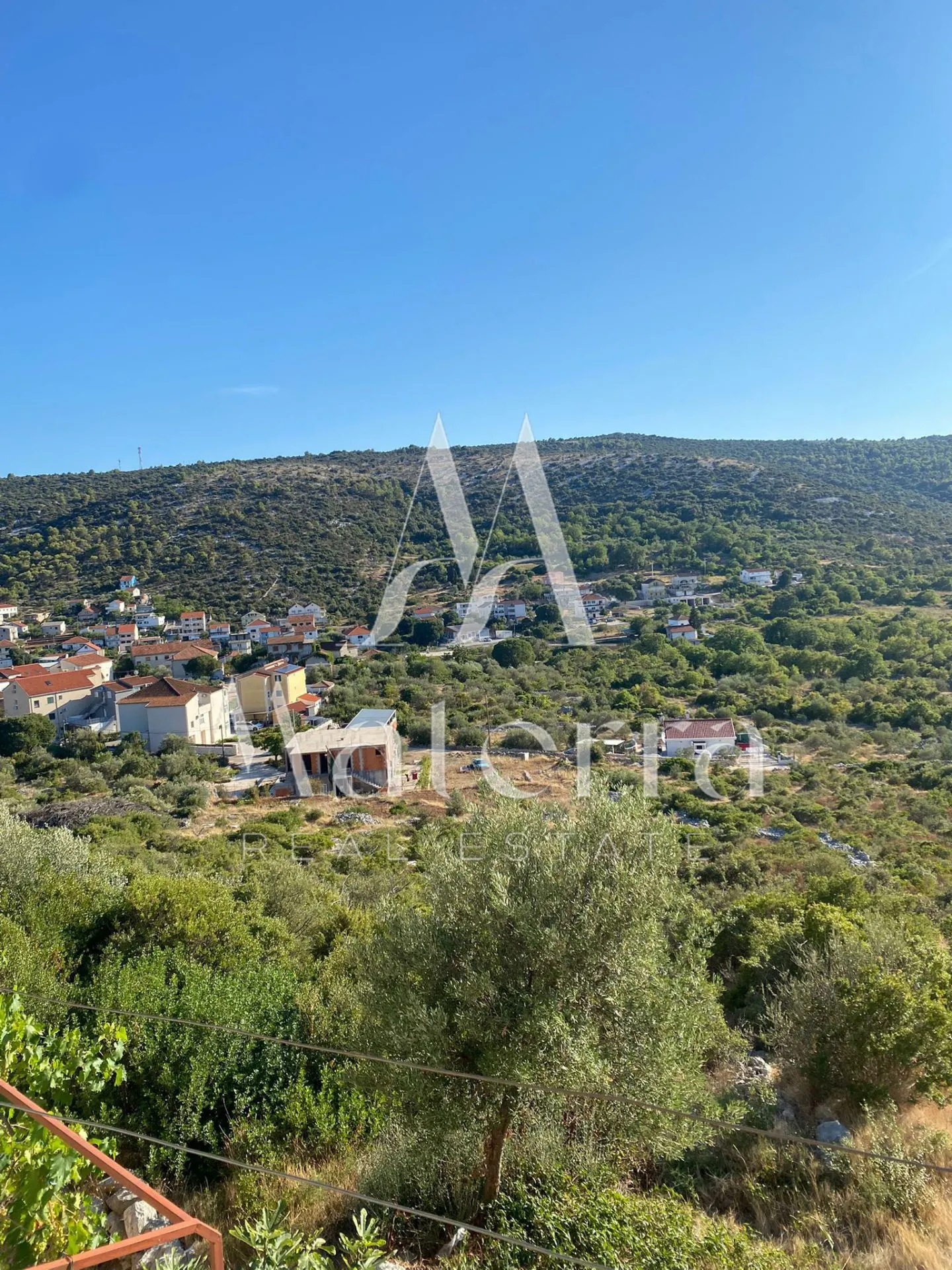marina - prilika! kuca sa tri stana i parkingom, p=247 m² - slika 9