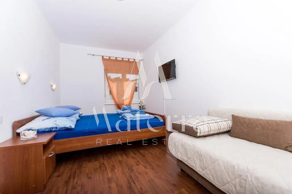 okrug gornji - apartmanska kuća - slika 35