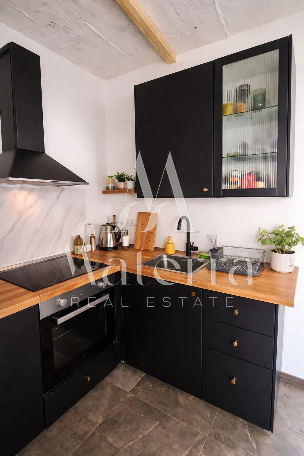 šibenik- renovirana kuća p=62 m² - slika 10