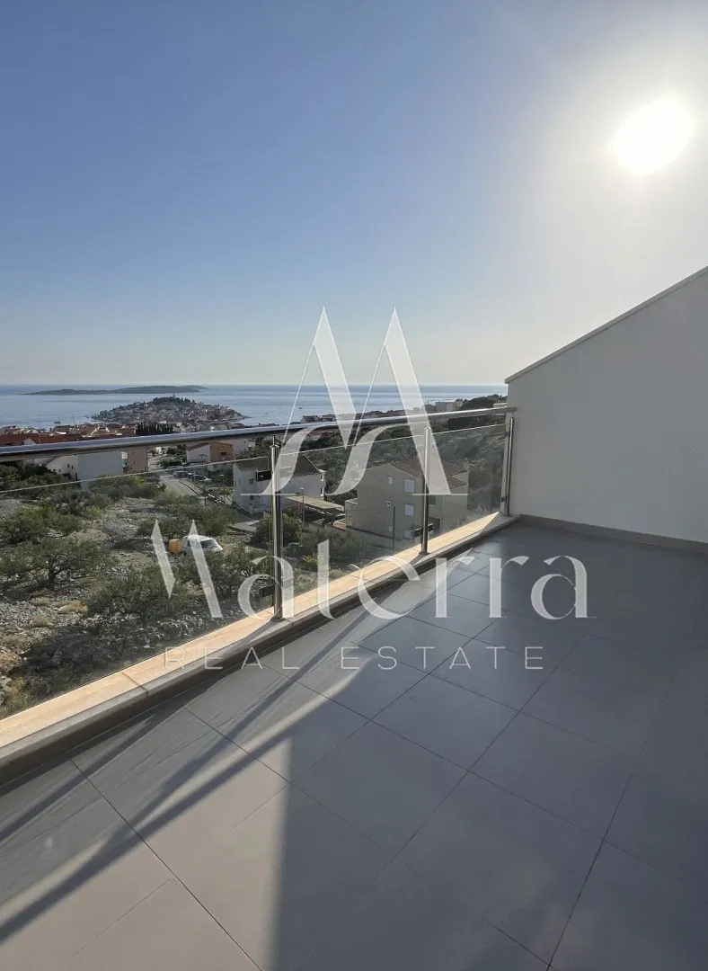 primošten - 3 - sobni penthouse, pogled na more - slika 2