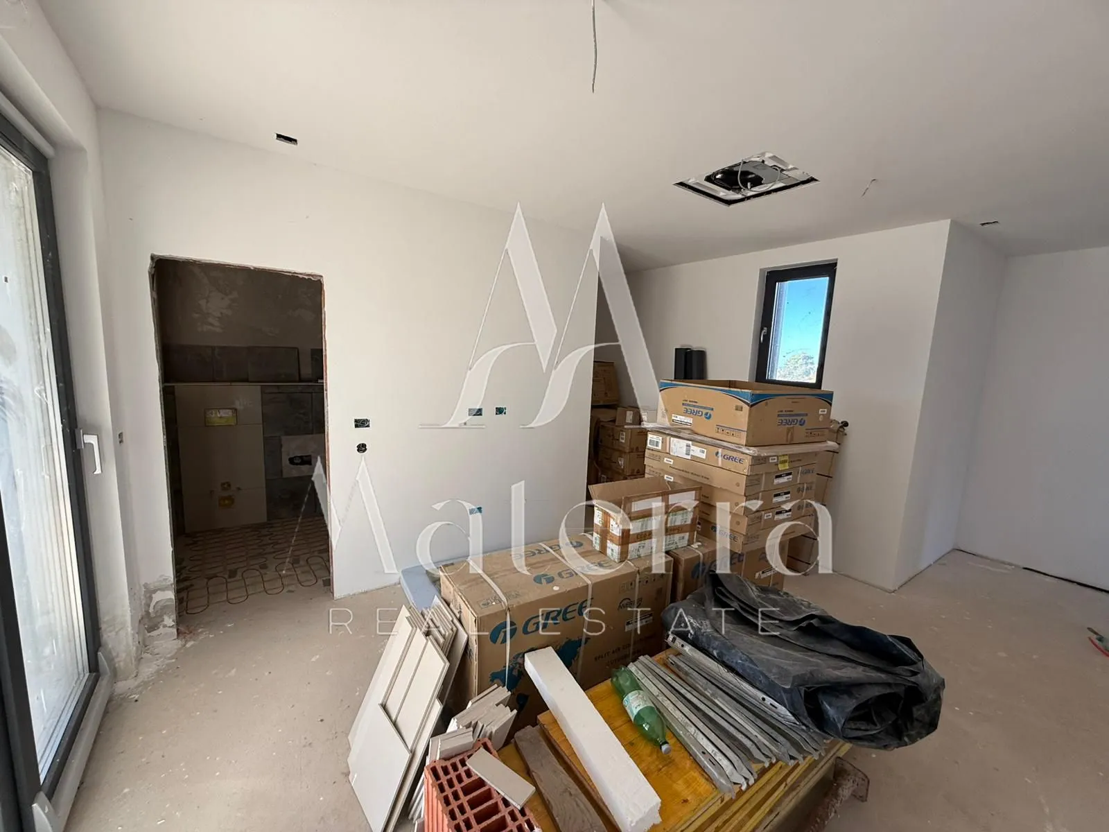 prilika!, vila sa bazenom i pogledom na primošten p = 243,21 m2 - slika 19