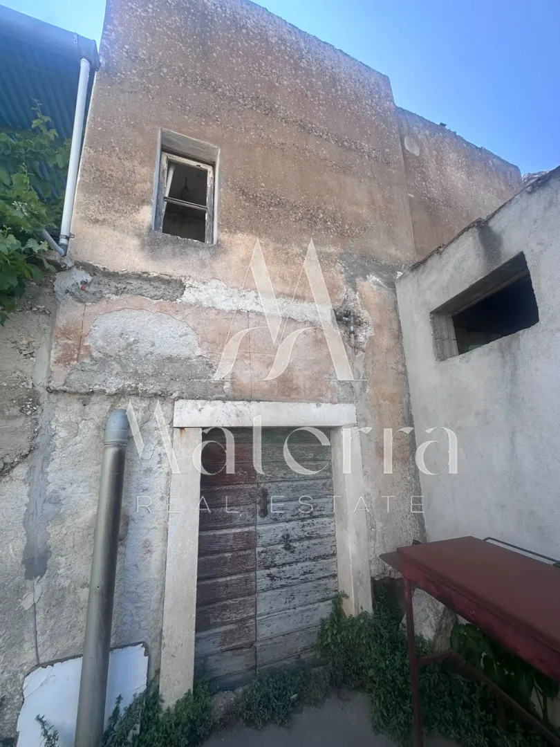 vodice - kuća za renovaciju, 150 m od mora - slika 7