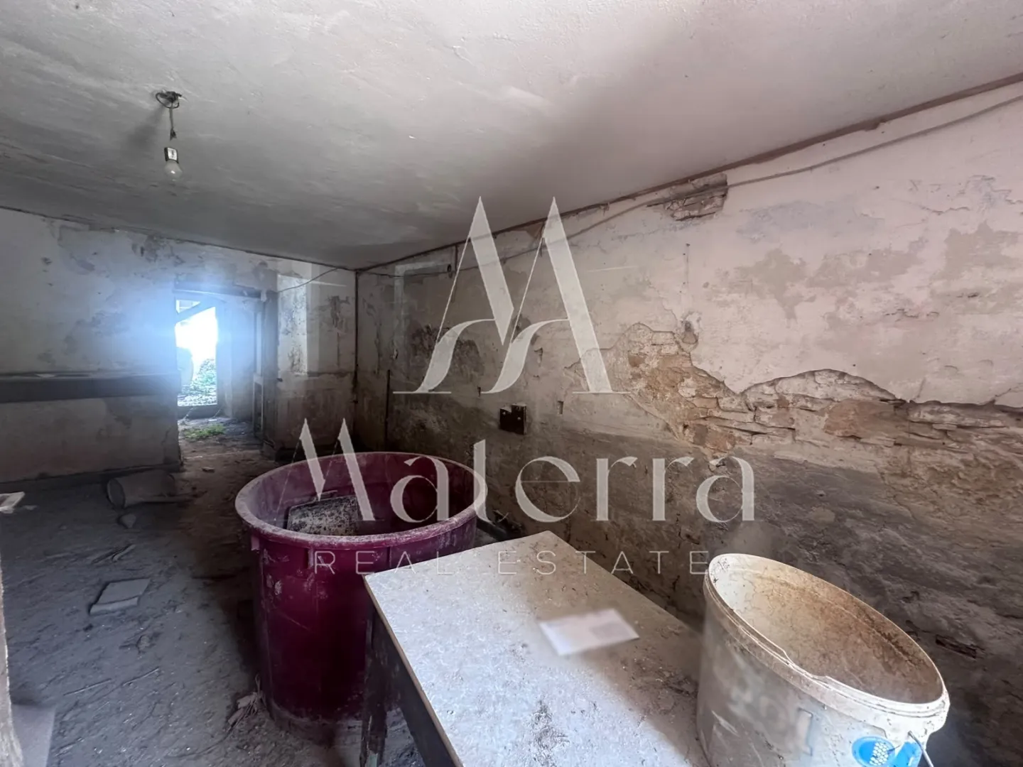 vodice - kuća za renovaciju, 150 m od mora - slika 8