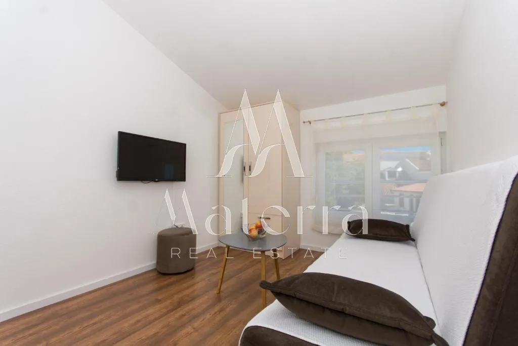 okrug gornji - apartmanska kuća - slika 9