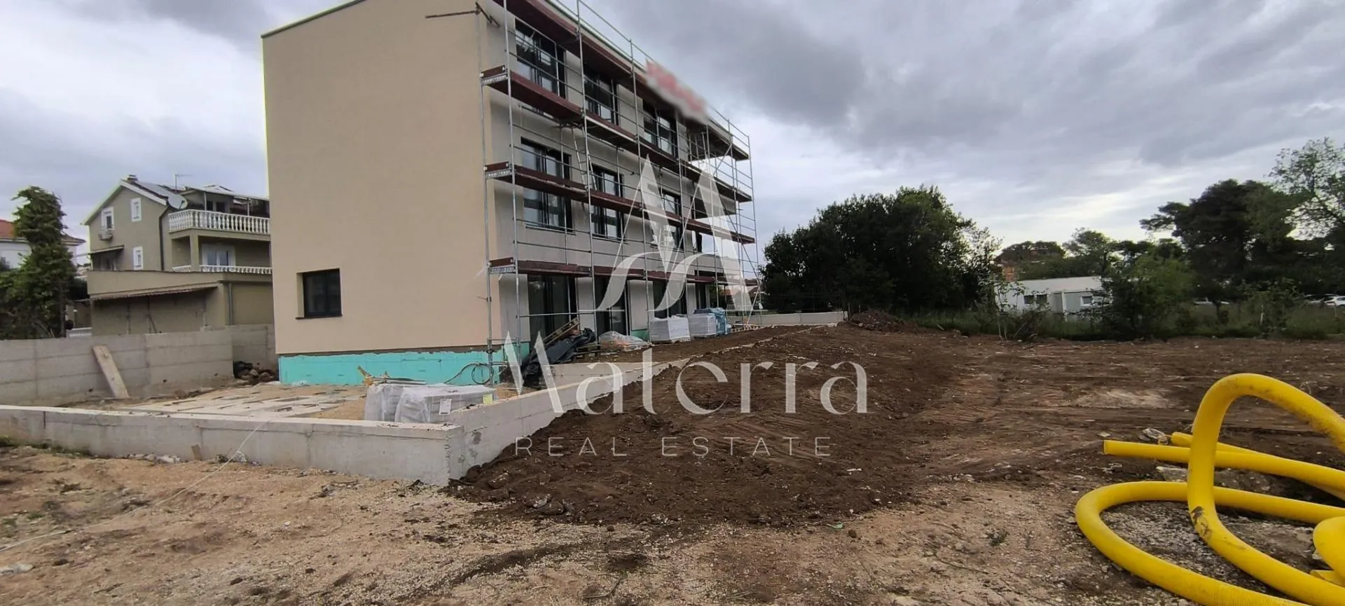 vodice - 3-soban stan, 2 parking mjesta, 50 m od mora, s2 - slika 3