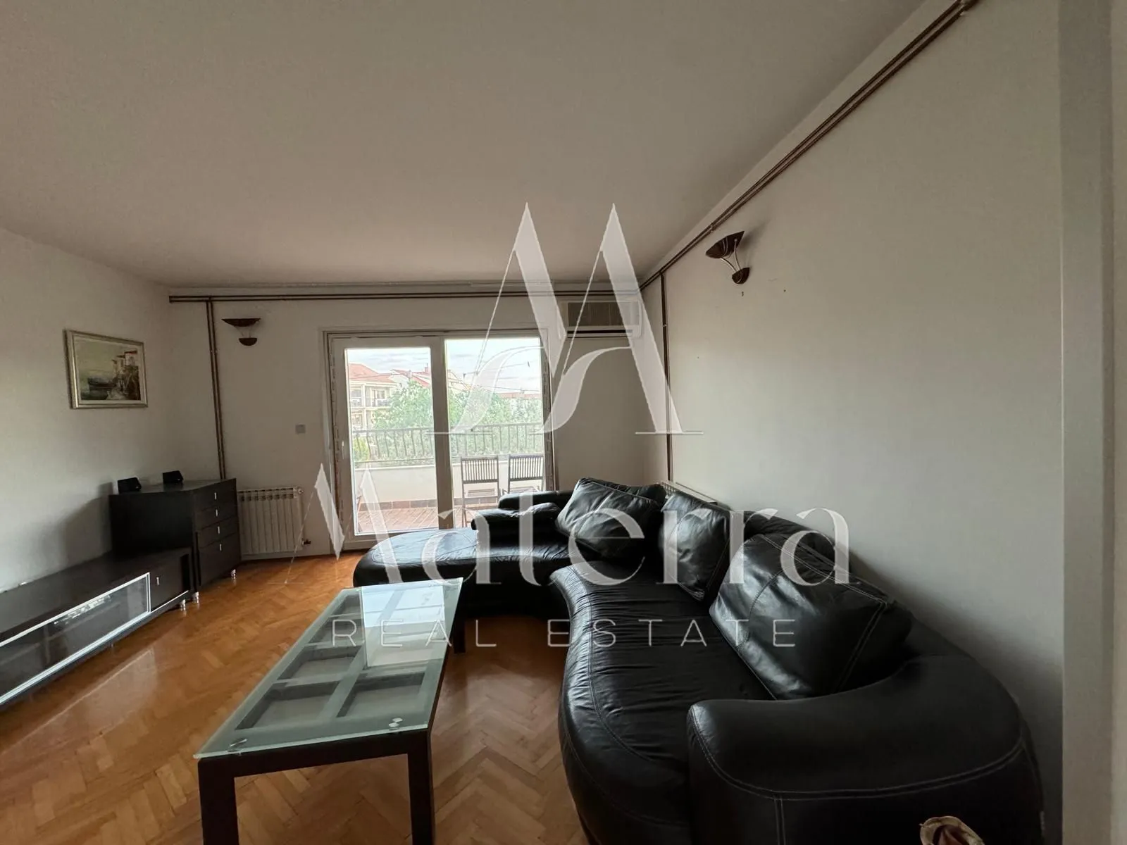 podstrana - trosoban stan, velika terasa p = 130 m2 - slika 4