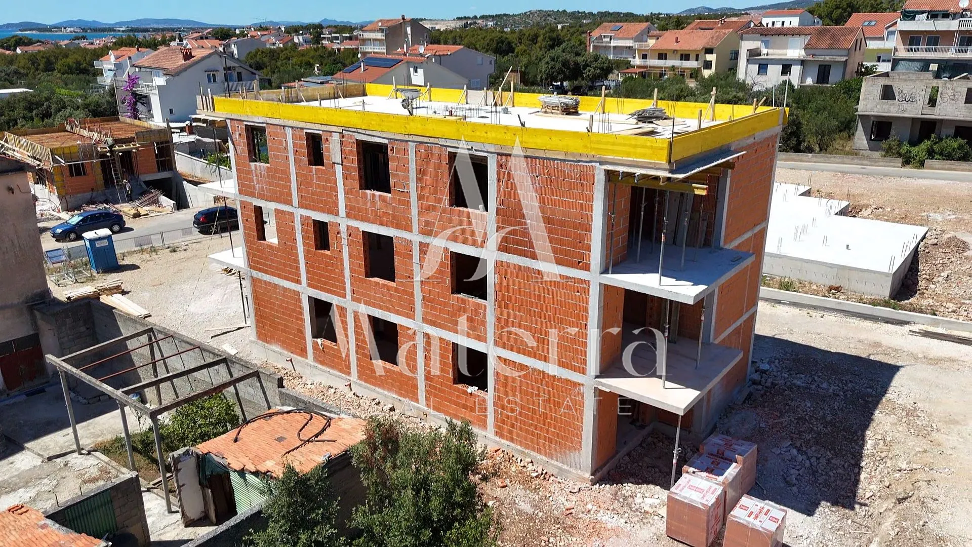 brodarica - 2-sobni stan, drugi kat, 300 m od mora, s4 - slika 11