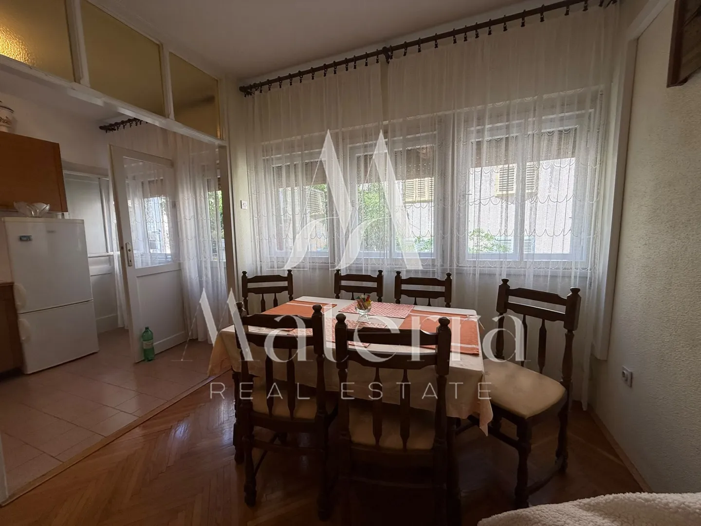 šibenik/centar - 2-sobni stan na 1. katu, 2 balkona - slika 6