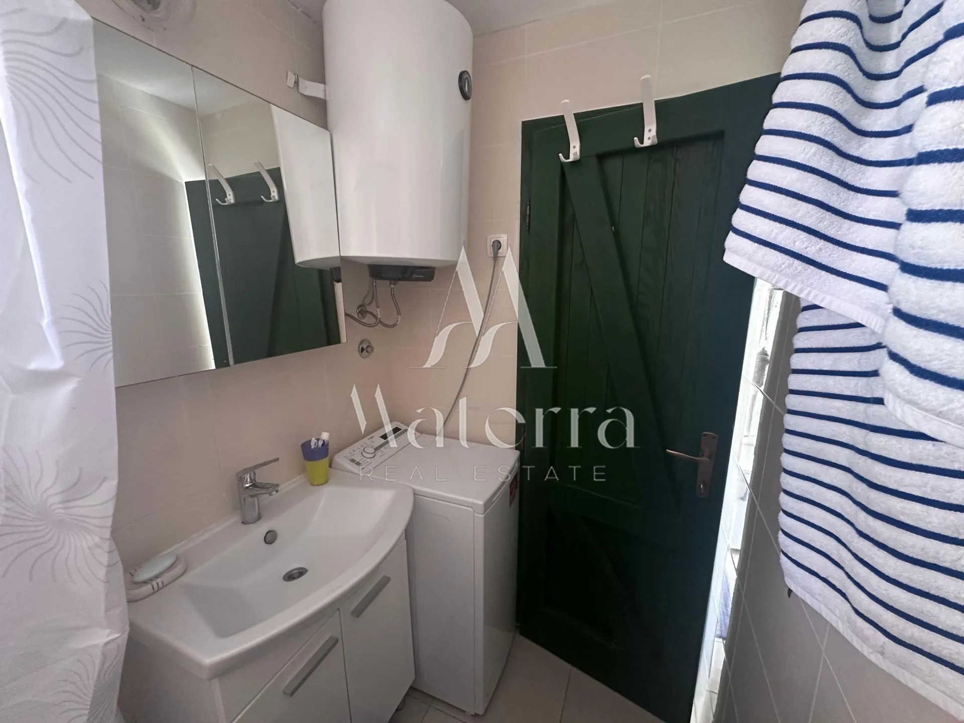 primošten - kamena kuća p=50 m² - slika 9