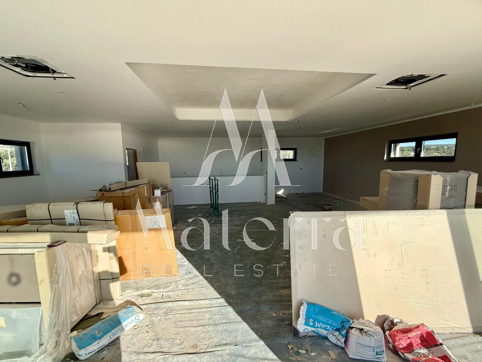 prilika!, vila sa bazenom i pogledom na primošten p = 243,21 m2 - slika 14