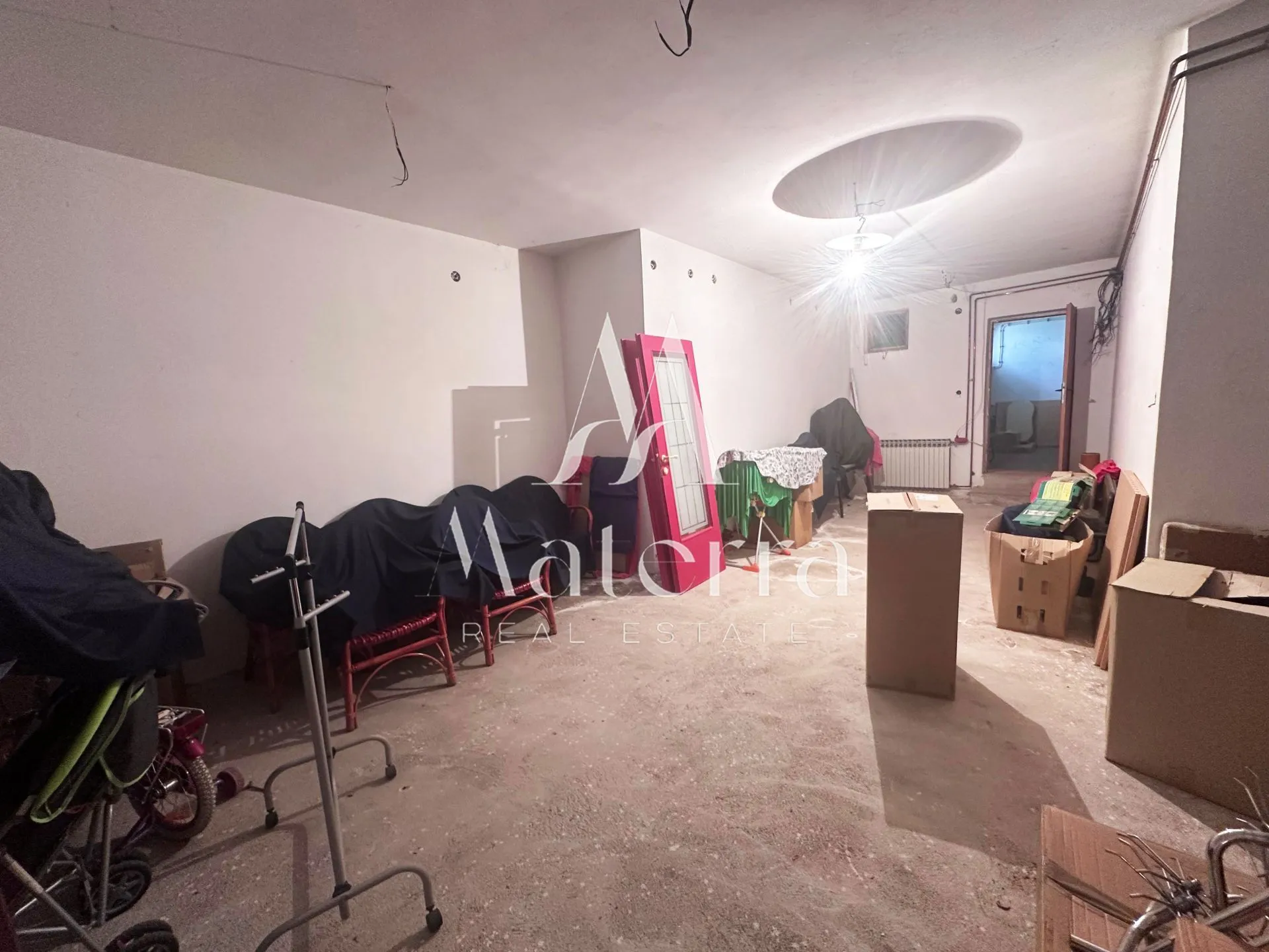 brodarica – kuća 250 m od mora, površina = 454 m² - slika 34