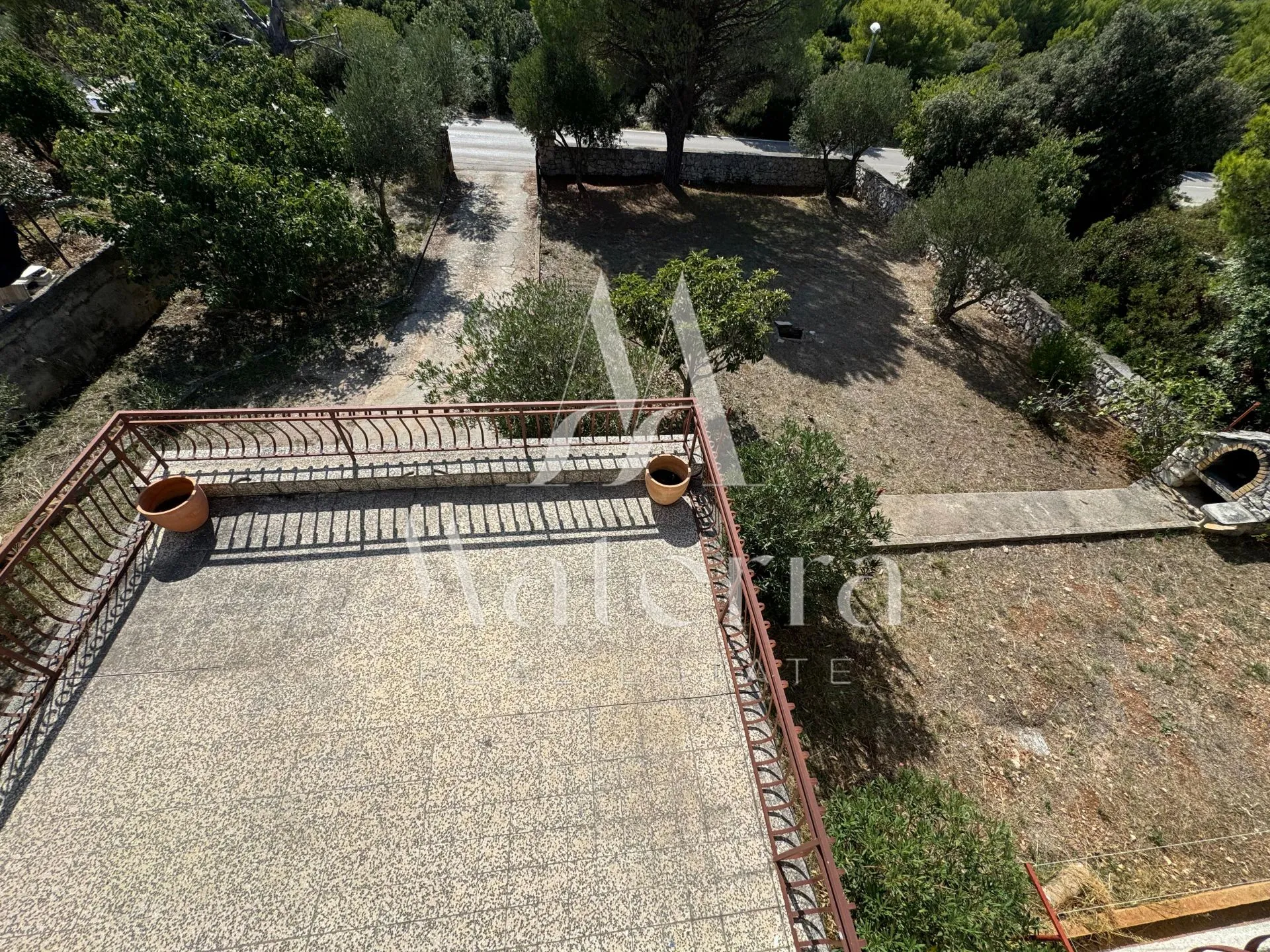 podsolarsko - višestambena kuća p=405 m², parcela=1649 m² - slika 10