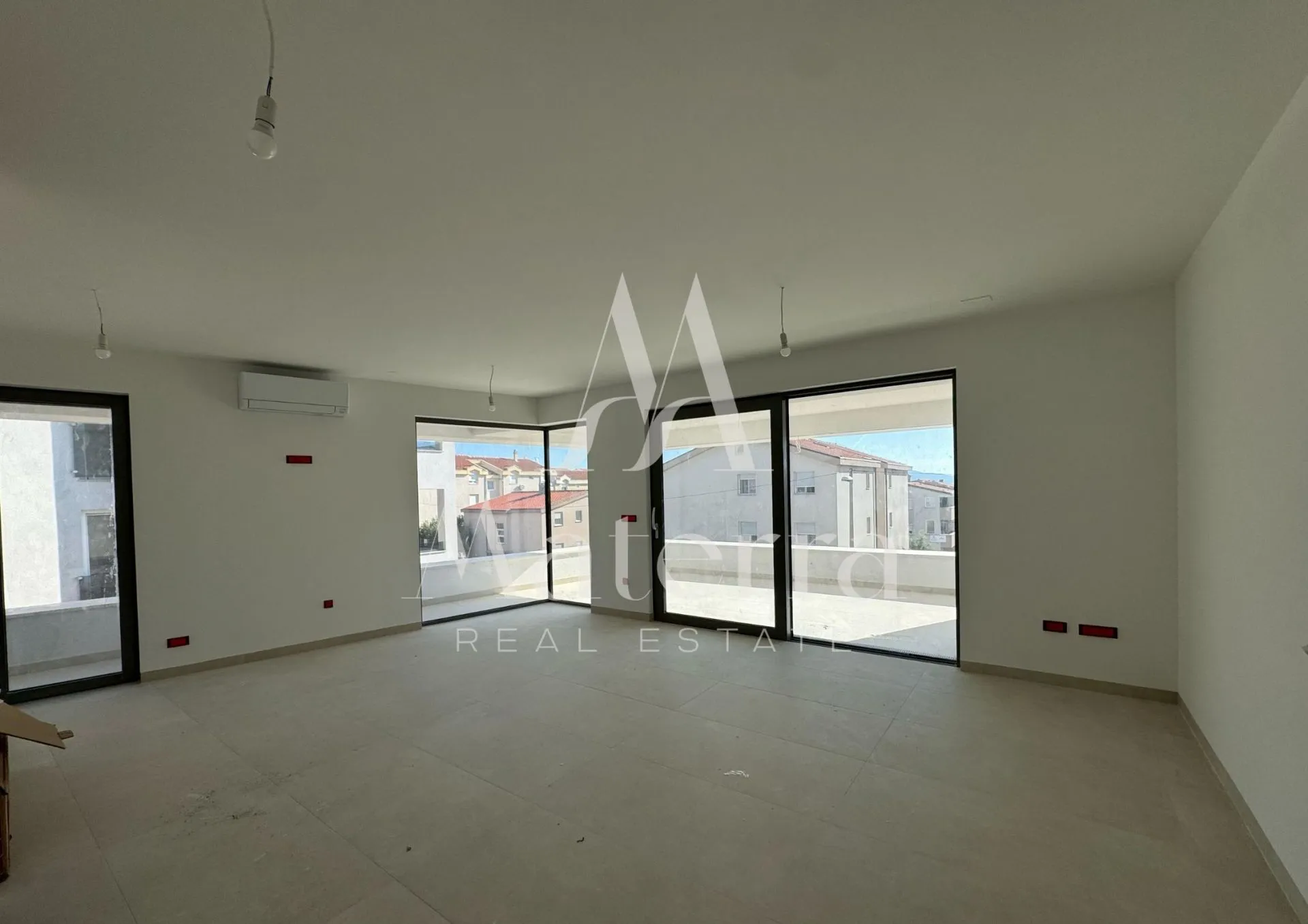 zadar, lux 3-soban stan (s4), sa garažom i liftom, 1. kat - slika 2