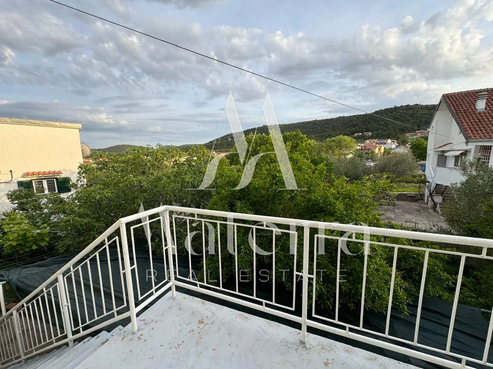 bilice - kuća, 180 m od mora, veliki vrt - slika 8