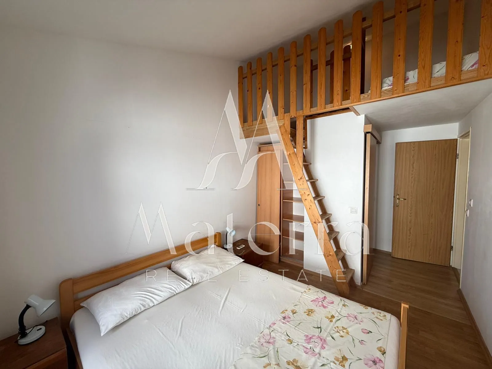 vodice - dvosoban stan p = 88.95 m2 - slika 12
