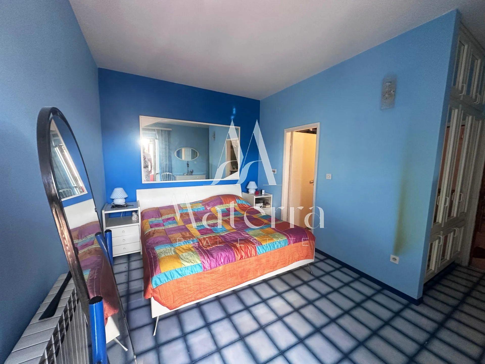 brodarica – kuća 250 m od mora, površina = 454 m² - slika 24