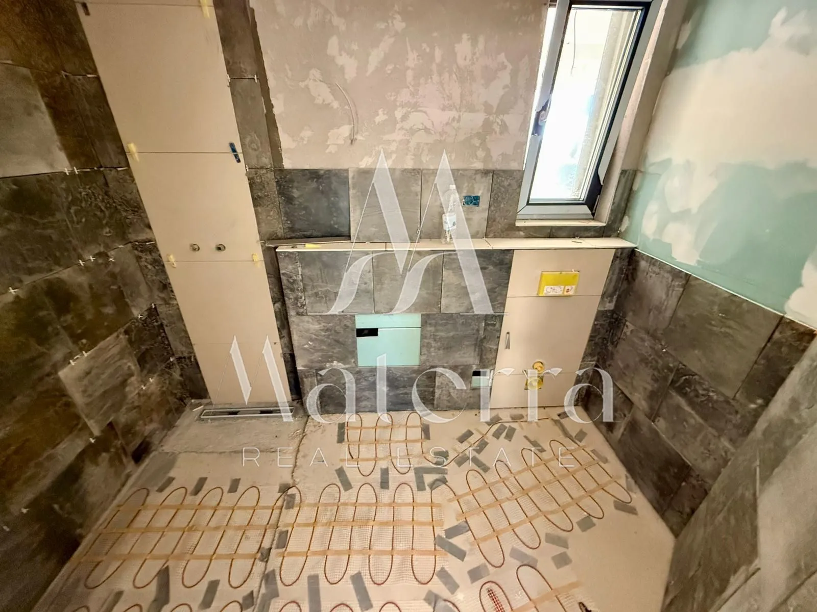 prilika!, vila sa bazenom i pogledom na primošten p = 243,21 m2 - slika 21