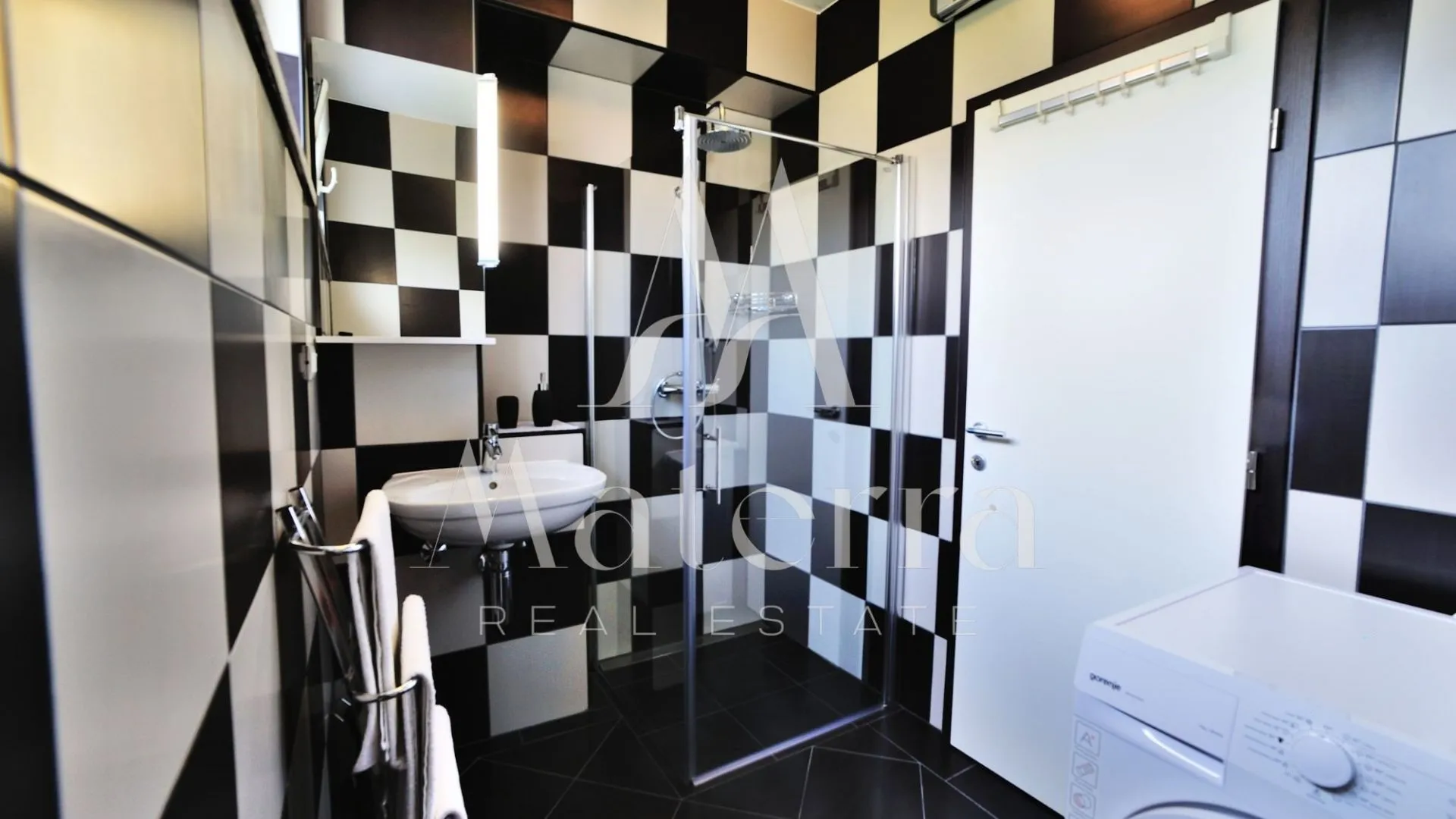 split/centar, penthouse sa krovnom terasom, dugoročno - slika 12