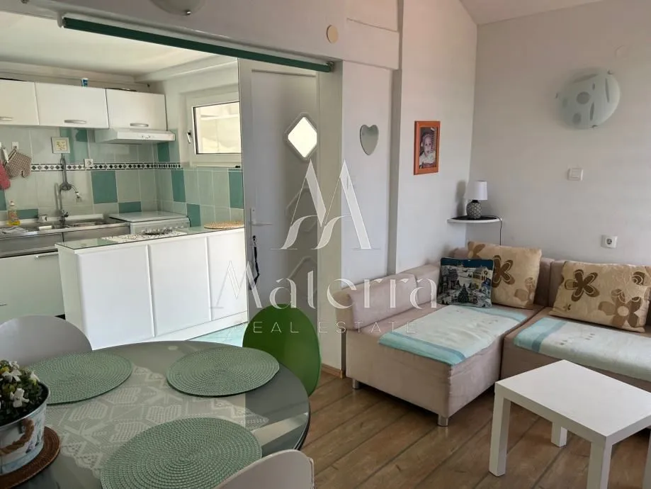 primošten- četverosoban stan sa vrhunskim pogledom p=108,35m² - slika 3