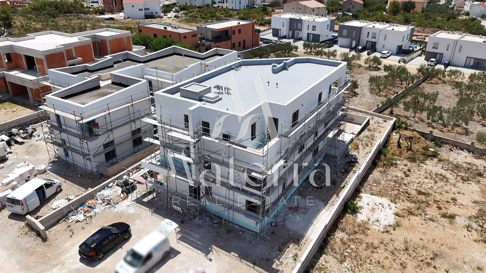 vodice - luksuzni dvoetažni stan (s1) sa bazenom i vrtom - slika 7