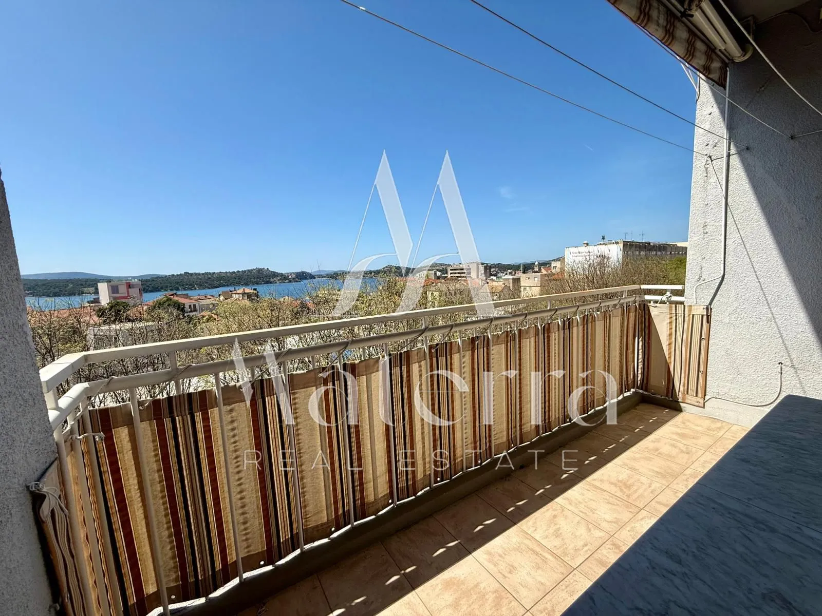 šibenik/centar - stan, 63,75m2, pogled na kanal - slika 5