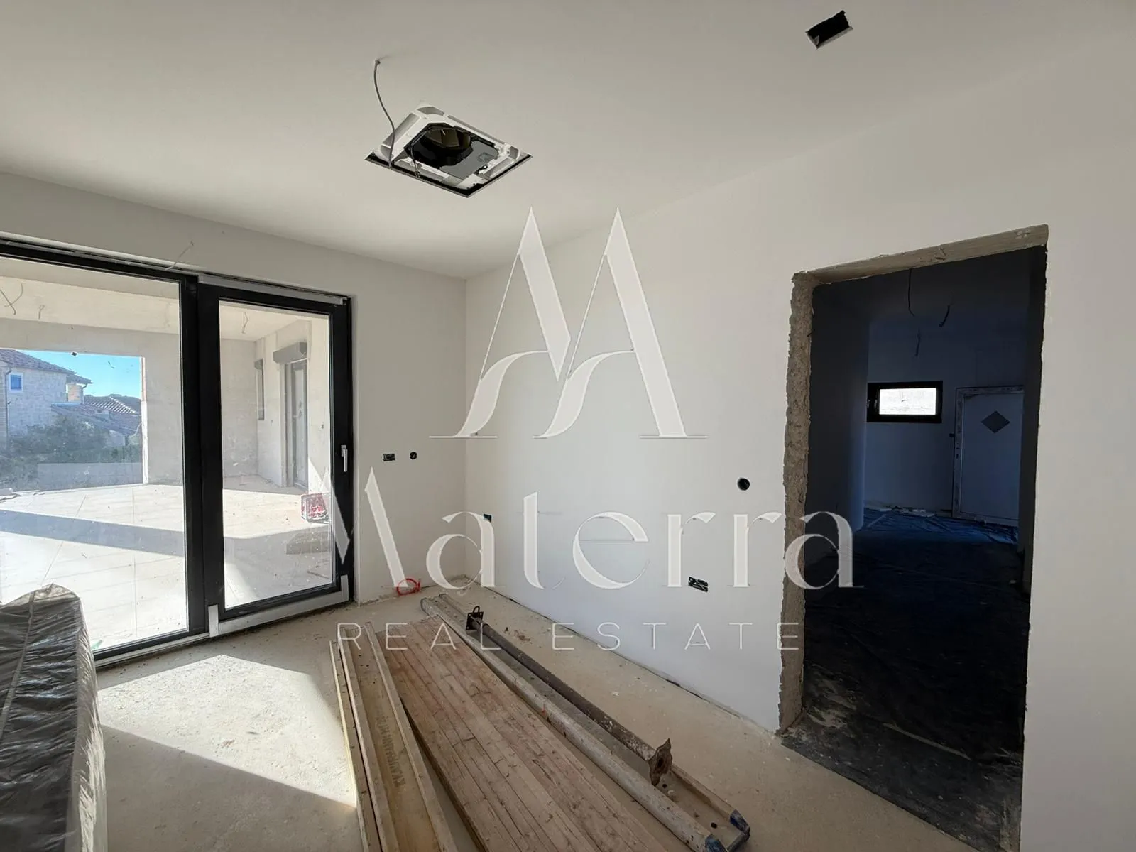 prilika!, vila sa bazenom i pogledom na primošten p = 243,21 m2 - slika 18