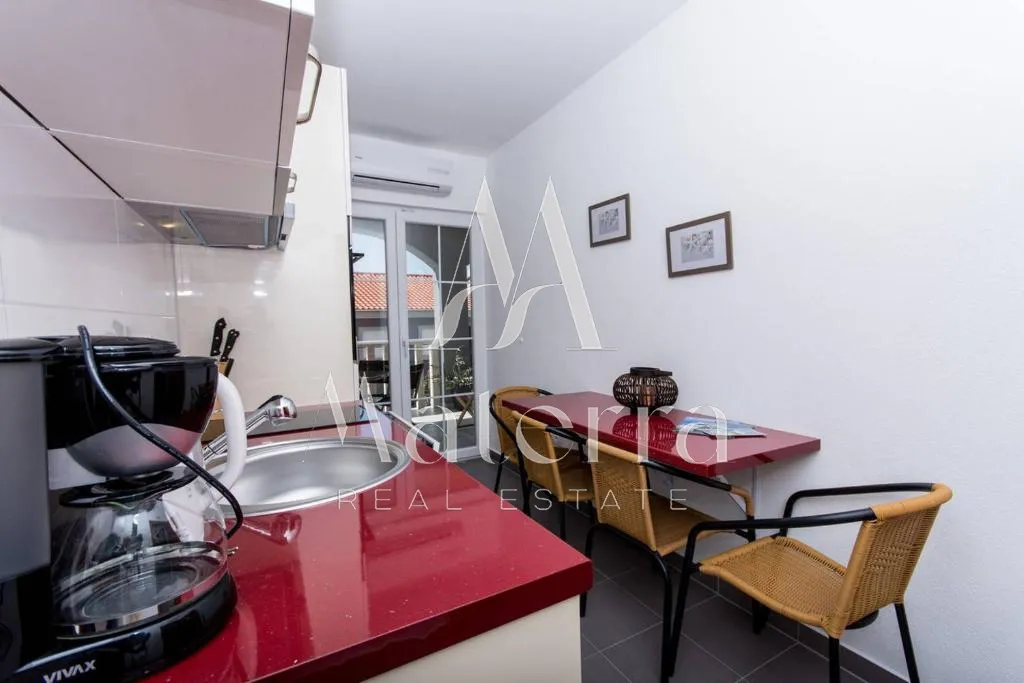 okrug gornji - apartmanska kuća - slika 32