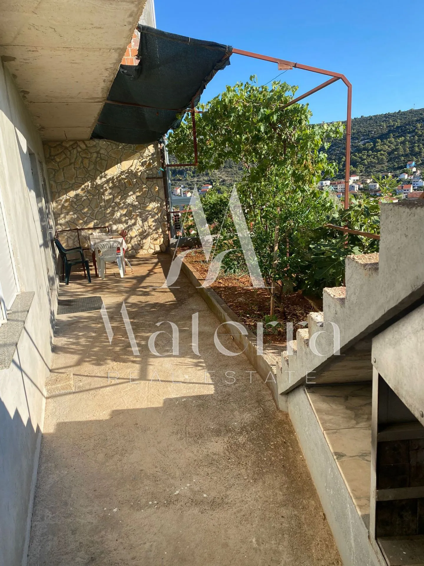 marina - prilika! kuca sa tri stana i parkingom, p=247 m² - slika 4
