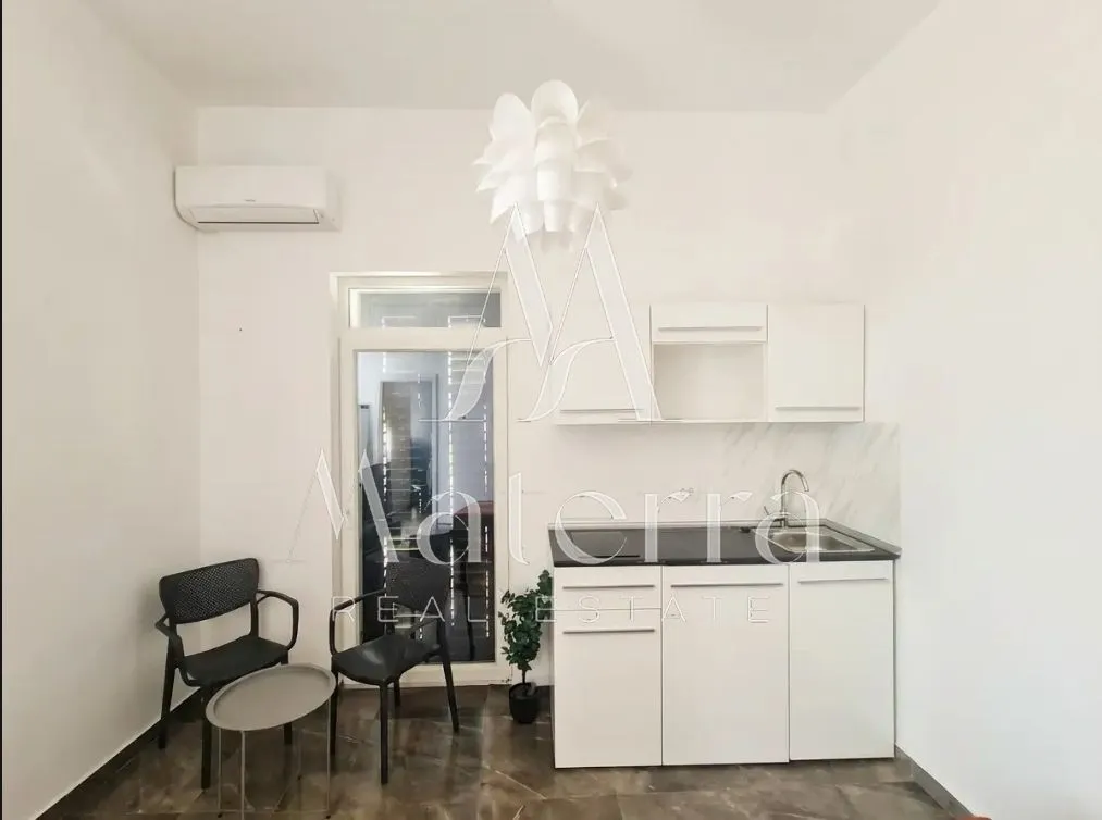 šibenik- renovirana kuća p=62 m² - slika 23