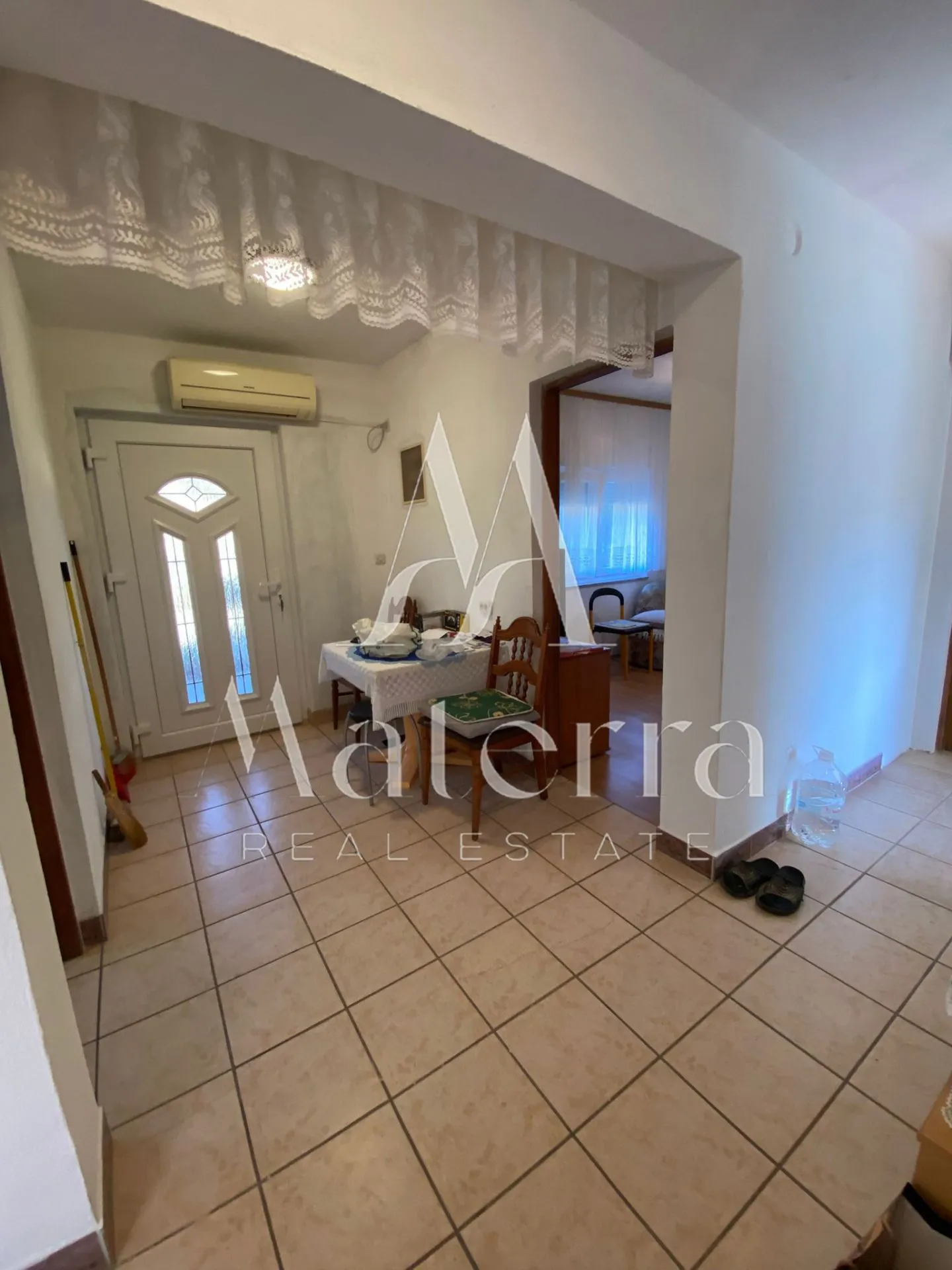marina - prilika! kuca sa tri stana i parkingom, p=247 m² - slika 18