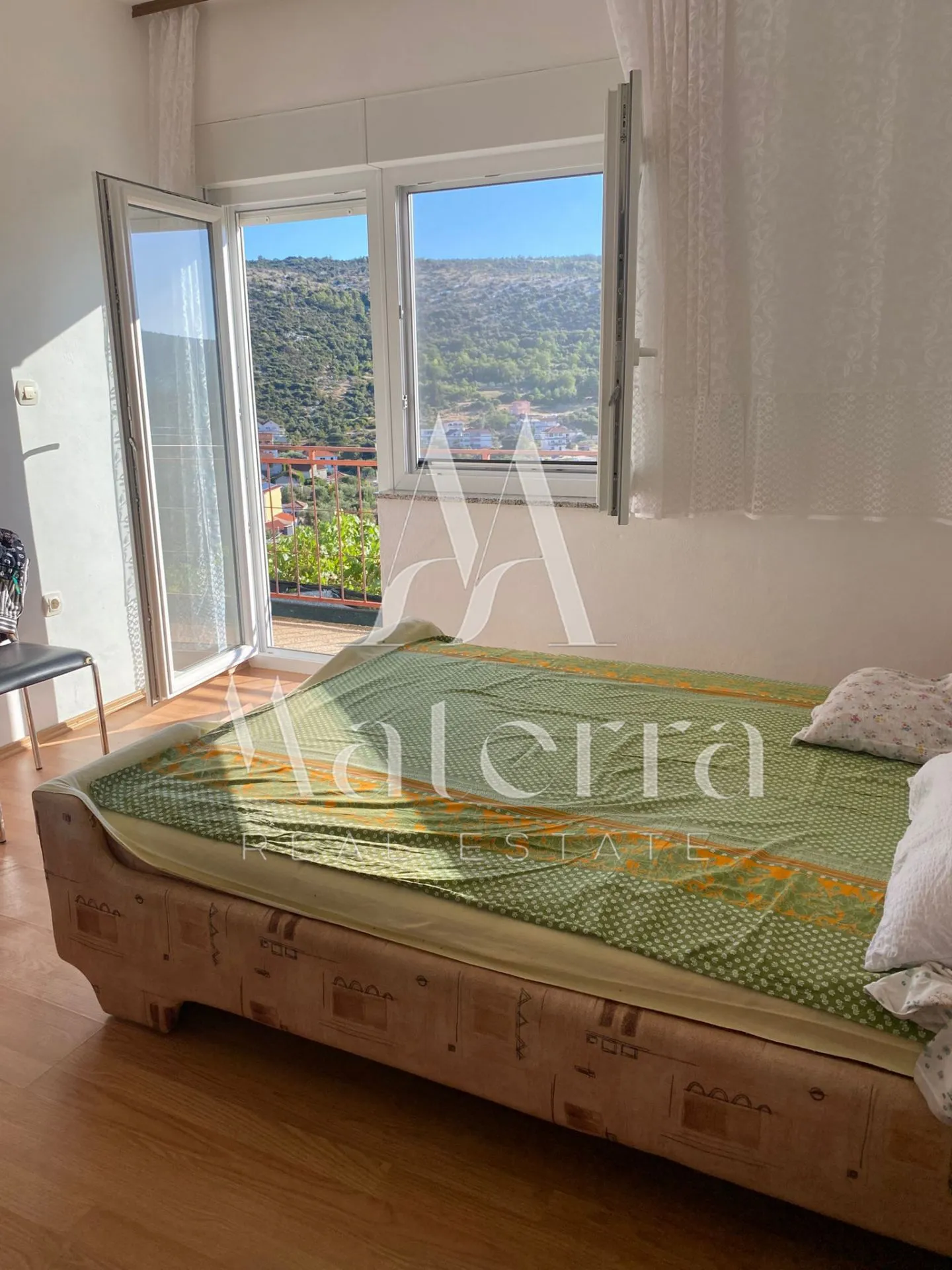 marina - prilika! kuca sa tri stana i parkingom, p=247 m² - slika 16