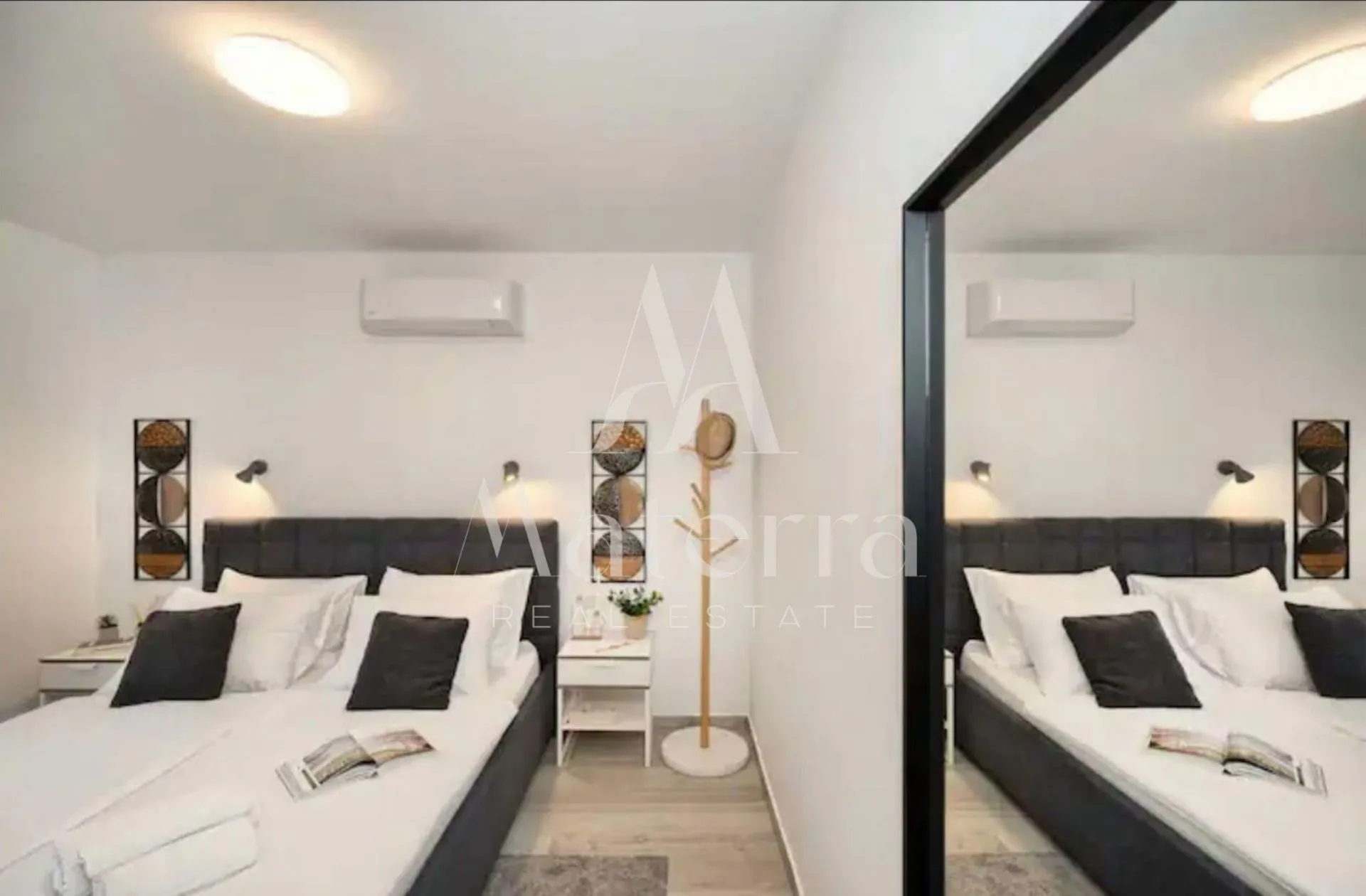 vodice - luksuzna vila sa bazenom, 4 spavaće sobe - slika 11