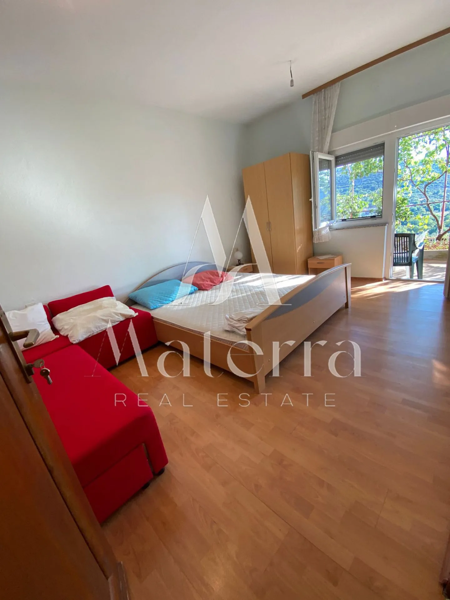 marina - prilika! kuca sa tri stana i parkingom, p=247 m² - slika 14